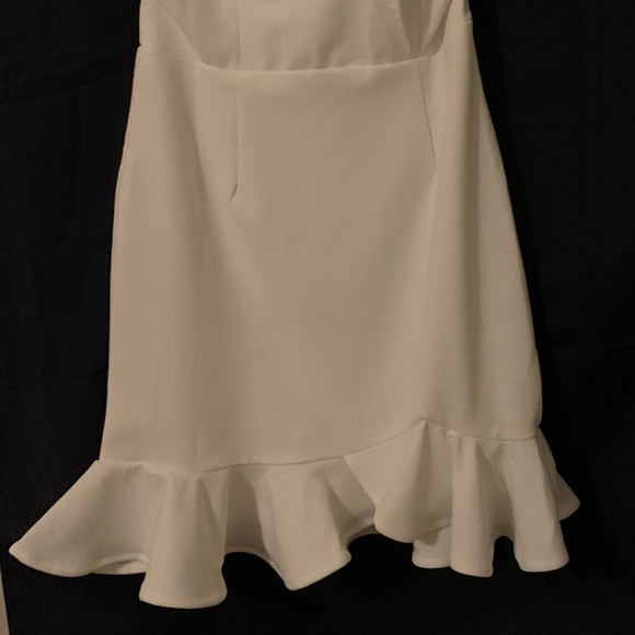 Off shoulder Ruffle Mini Dress White - Picture 4 of 7